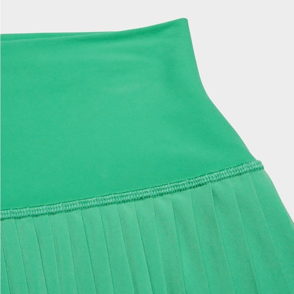Aritzia Golden Vibrant Green Tennis Mini Skirt - Picture 4 of 7